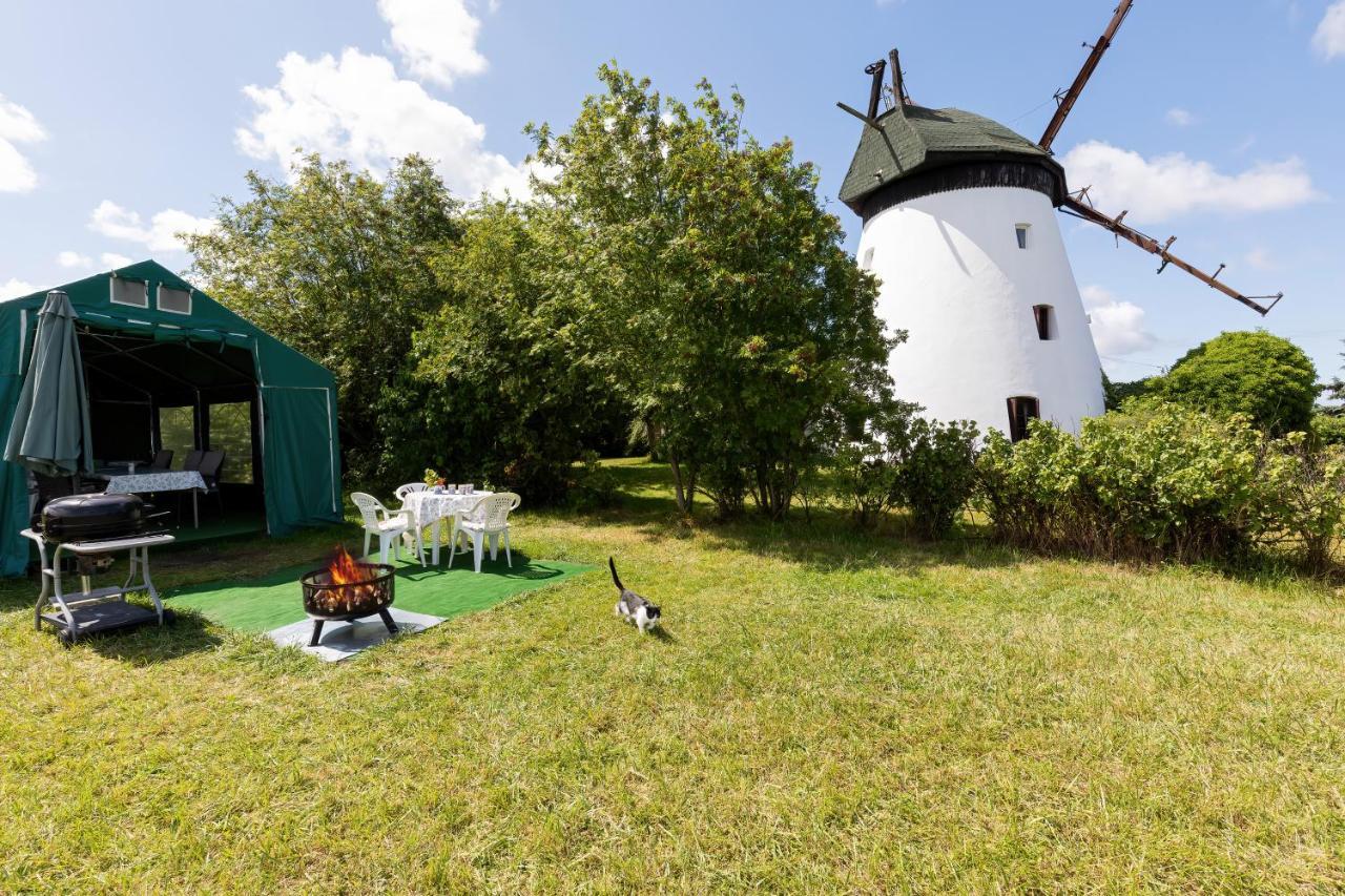 Windmill Vacation Home In Ledzin Near Baltic Sea นีคอร์เซ ภายนอก รูปภาพ