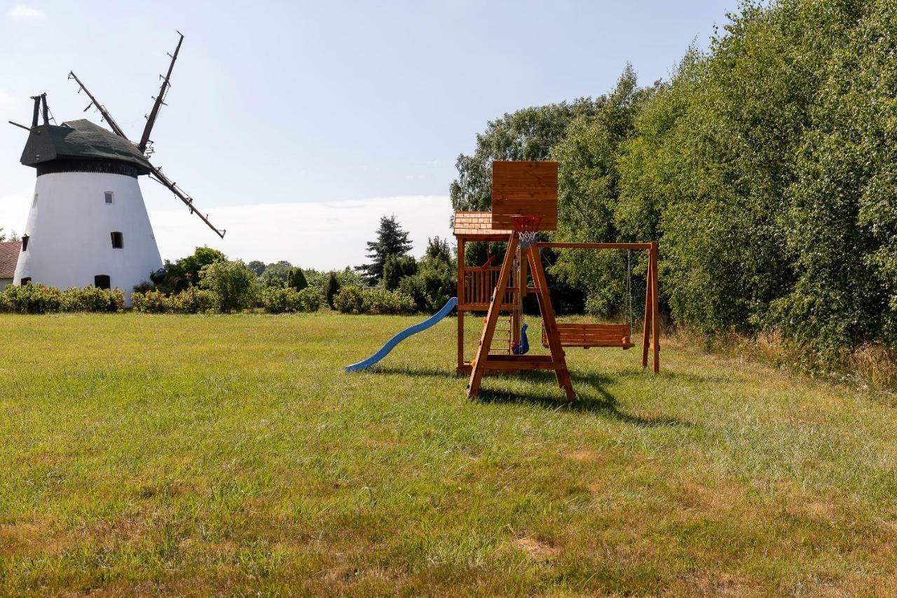 Windmill Vacation Home In Ledzin Near Baltic Sea นีคอร์เซ ภายนอก รูปภาพ